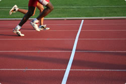 runners on track picture